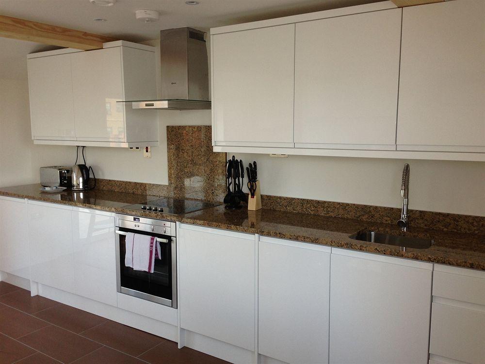 Max Serviced Apartments Commercial Road Londres Extérieur photo