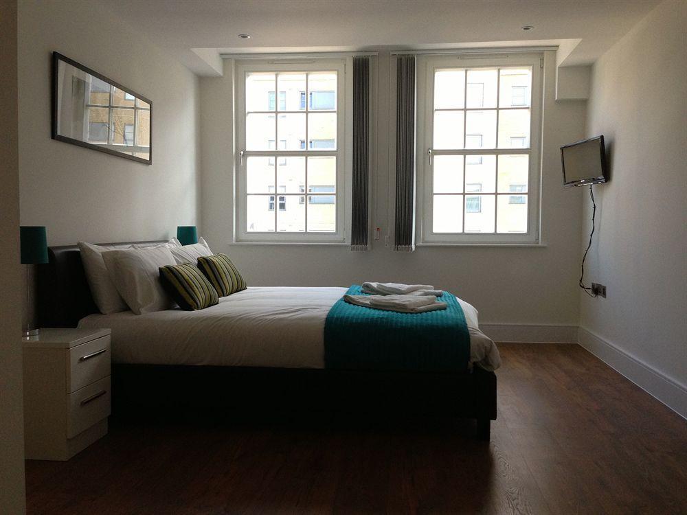 Max Serviced Apartments Commercial Road Londres Extérieur photo